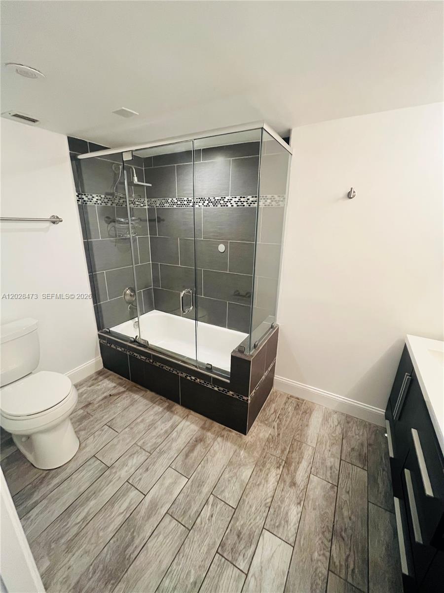 2655 Collins Ave #602 Miami Beach, FL 33140