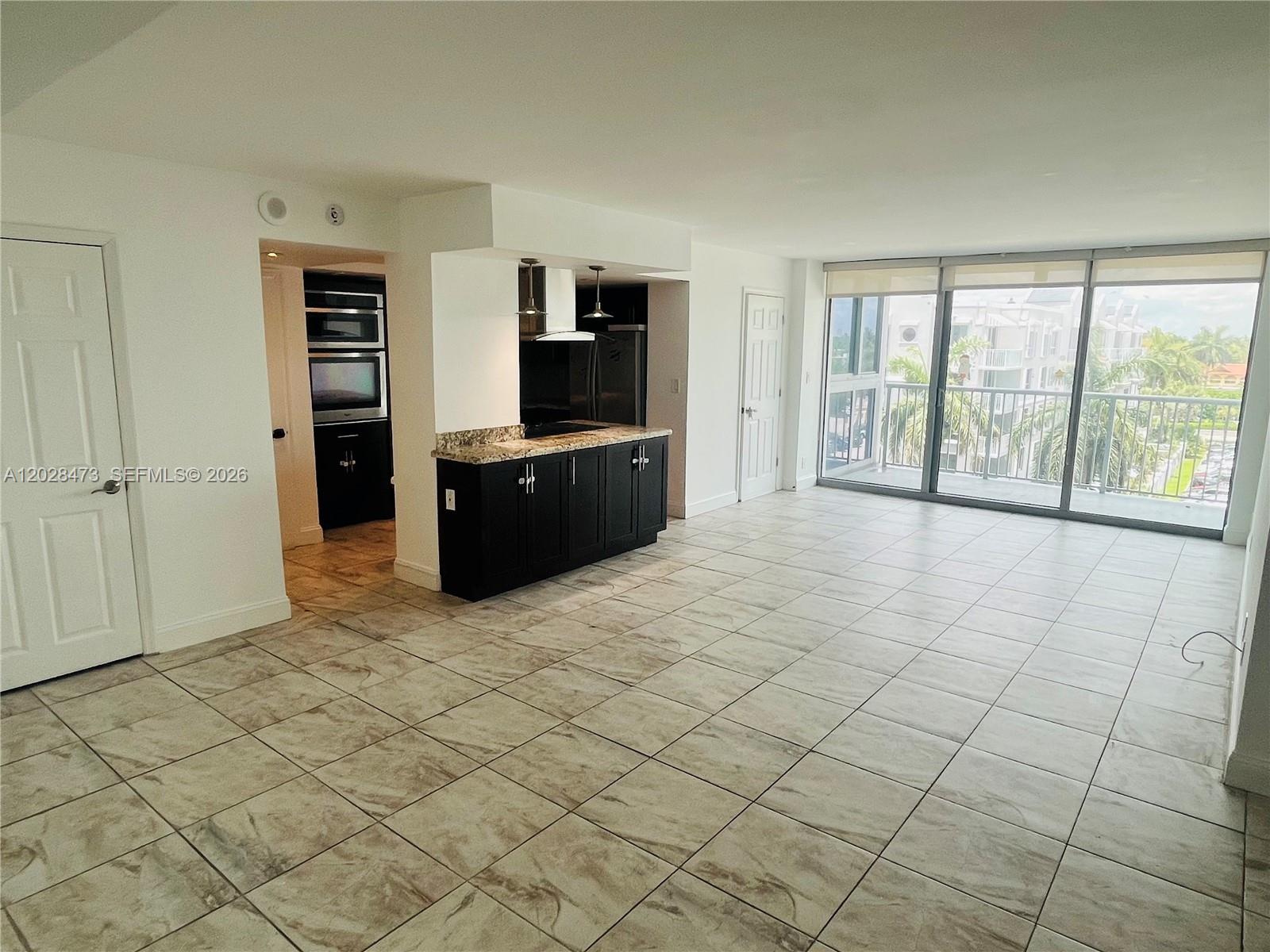 2655 Collins Ave #602 Miami Beach, FL 33140