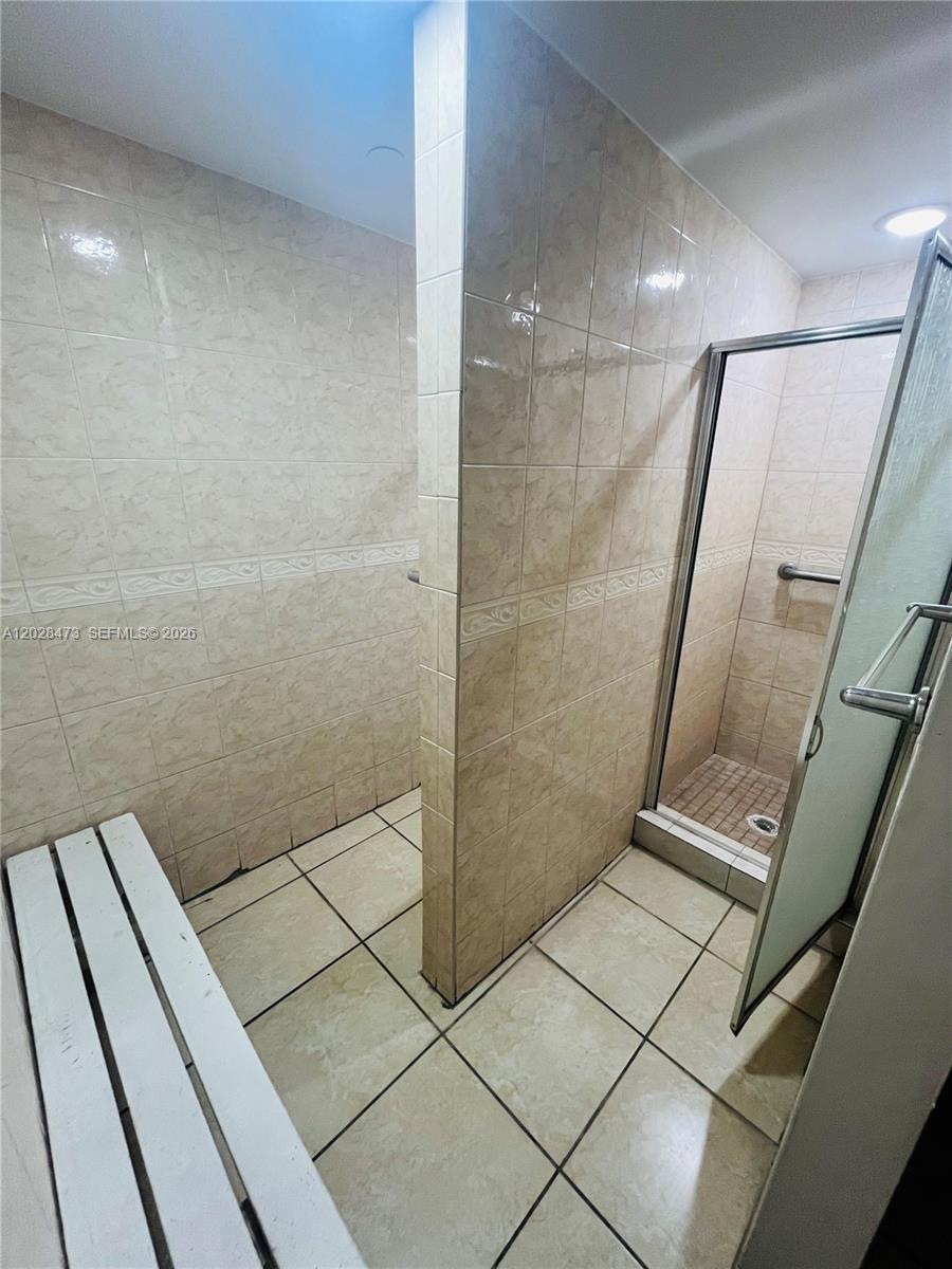 2655 Collins Ave #602 Miami Beach, FL 33140