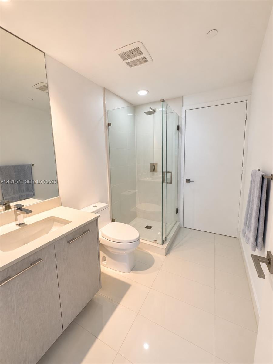 55 SW 9th St #3201 Miami, FL 33130