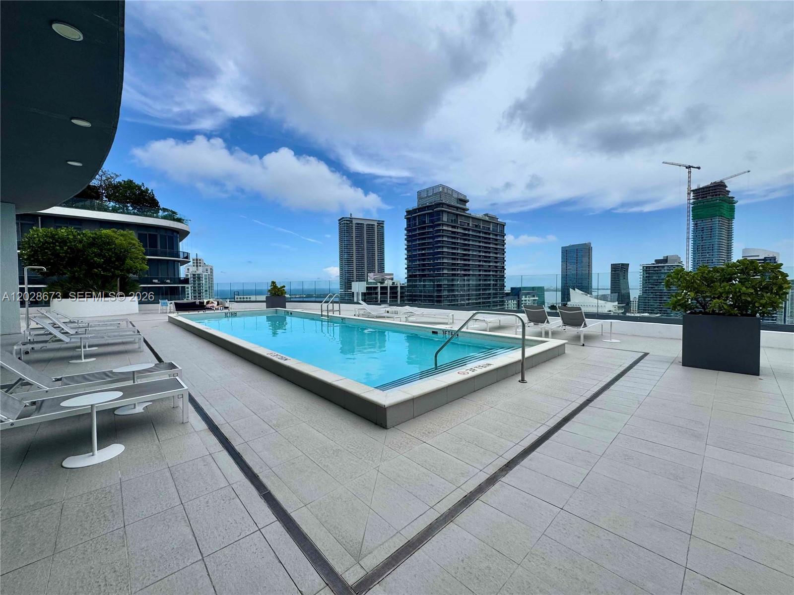55 SW 9th St #3201 Miami, FL 33130
