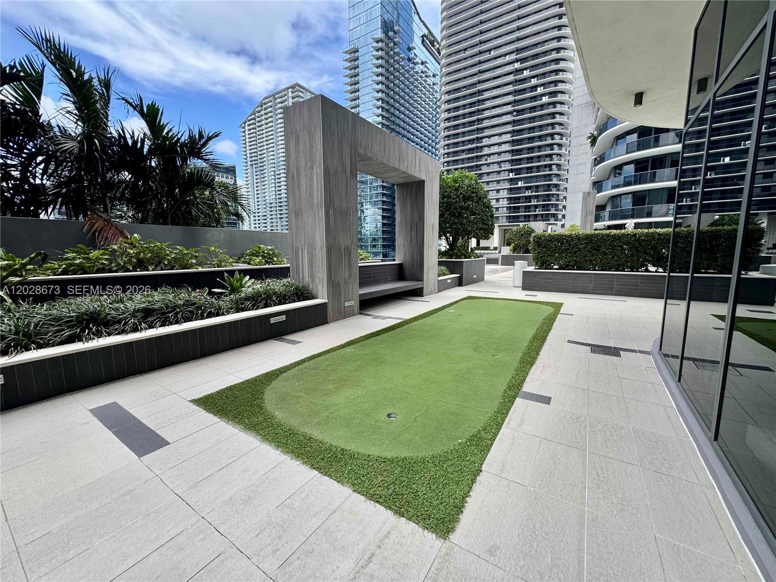 55 SW 9th St #3201 Miami, FL 33130