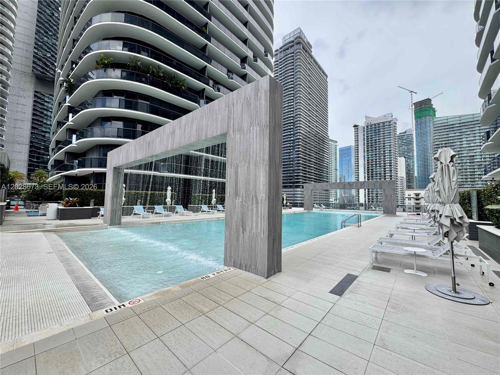 55 SW 9th St #3201 Miami, FL 33130