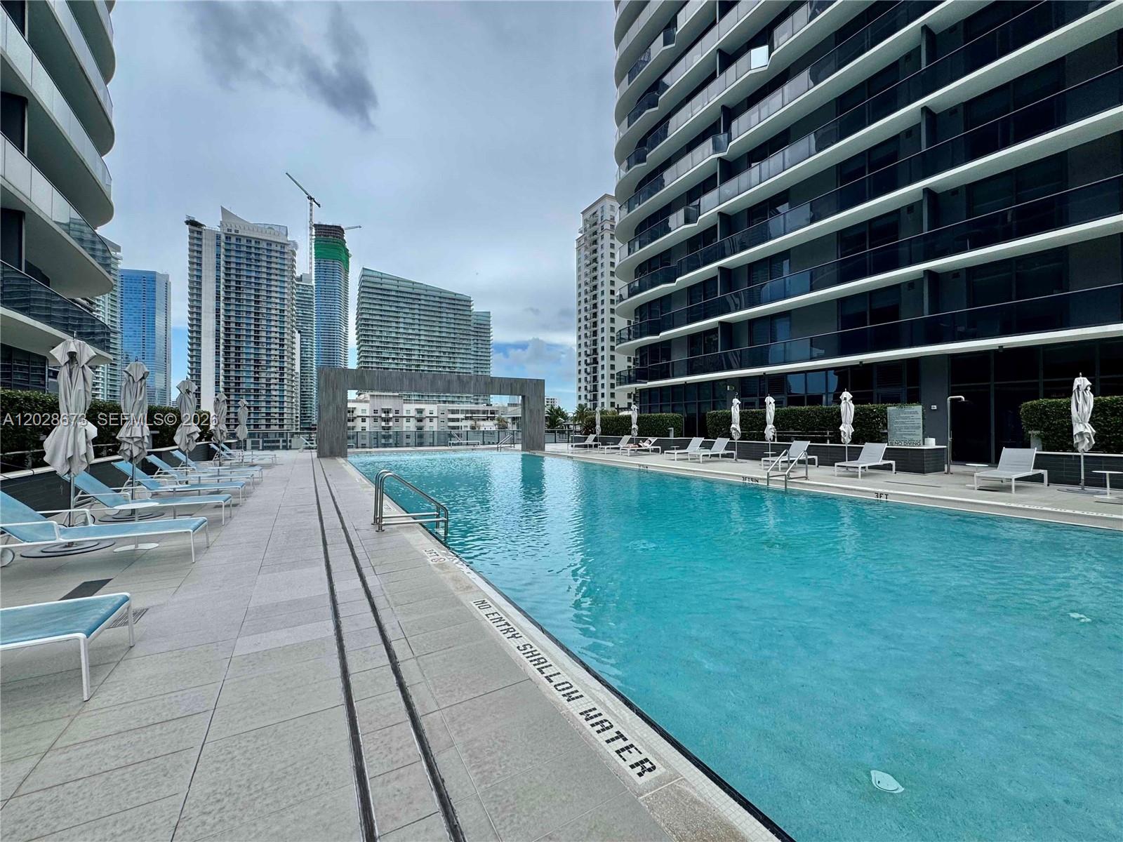55 SW 9th St #3201 Miami, FL 33130