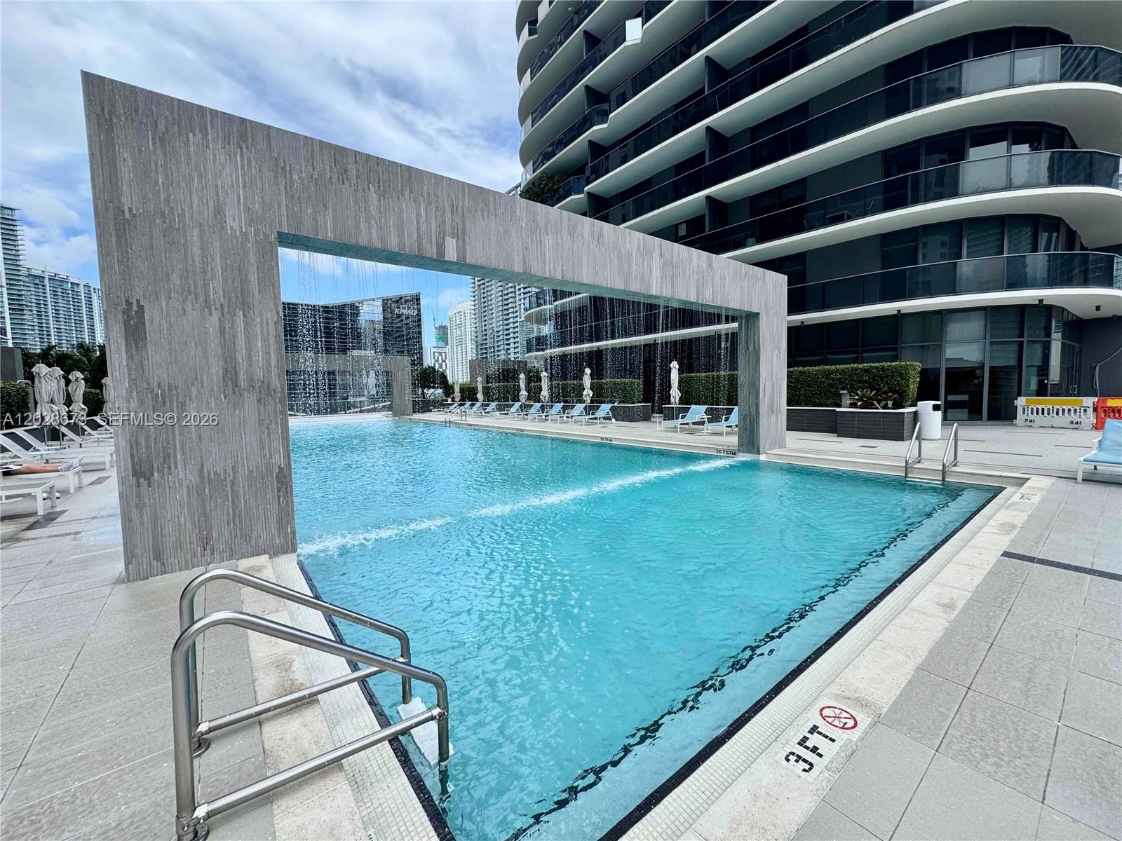 55 SW 9th St #3201 Miami, FL 33130