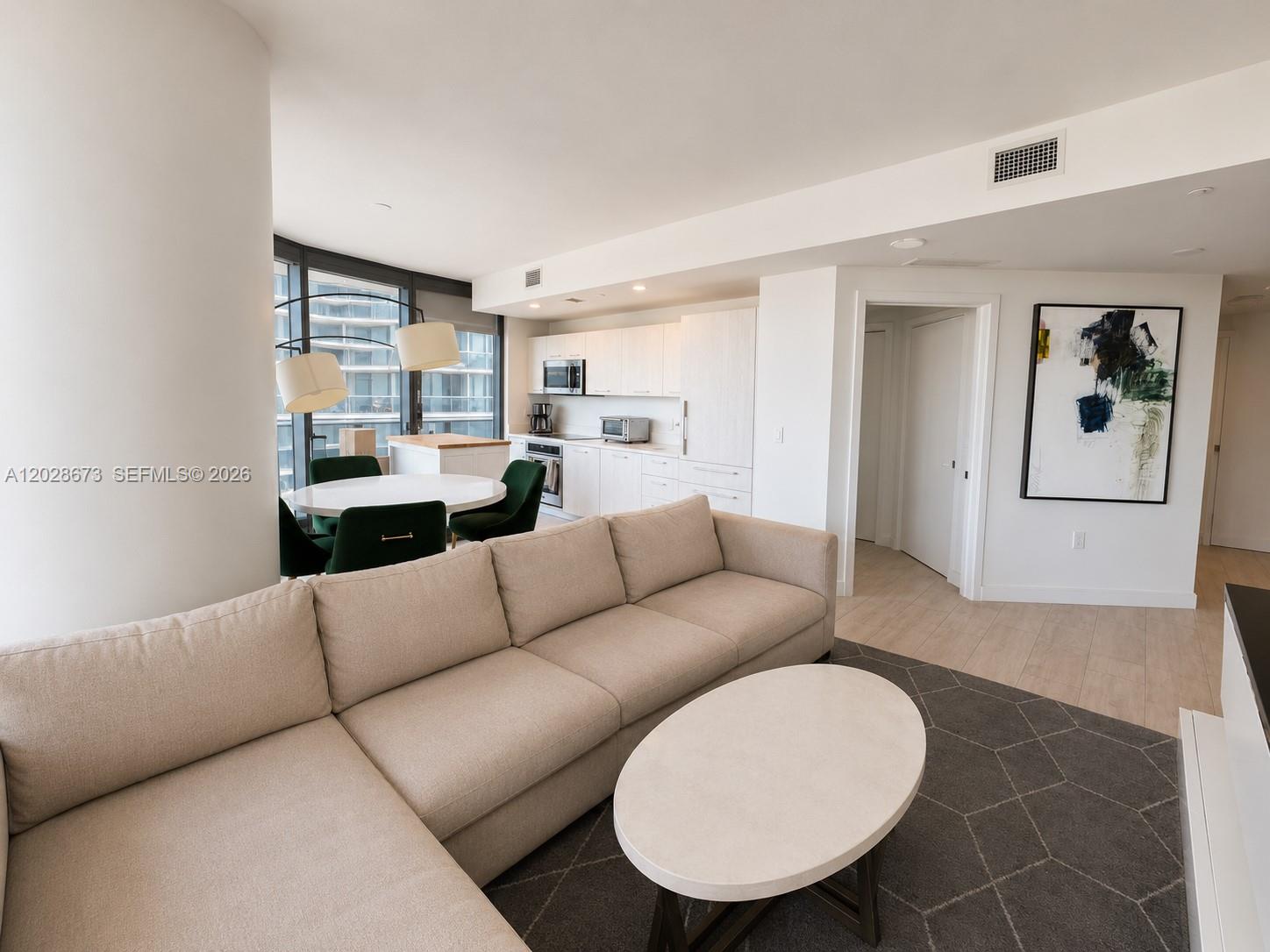 55 SW 9th St #3201 Miami, FL 33130