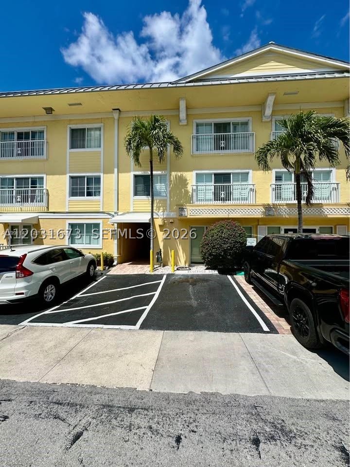 151 NE 16th Ave #334