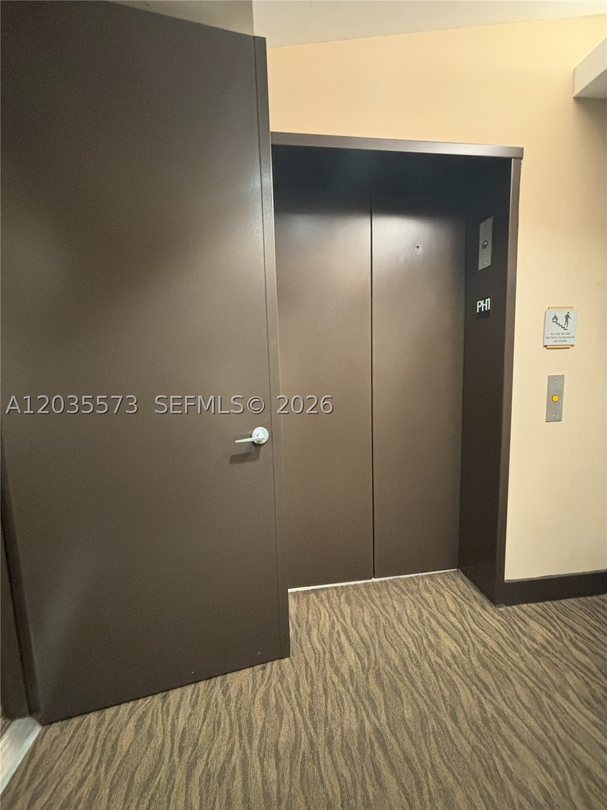 image Axis on Brickell South22