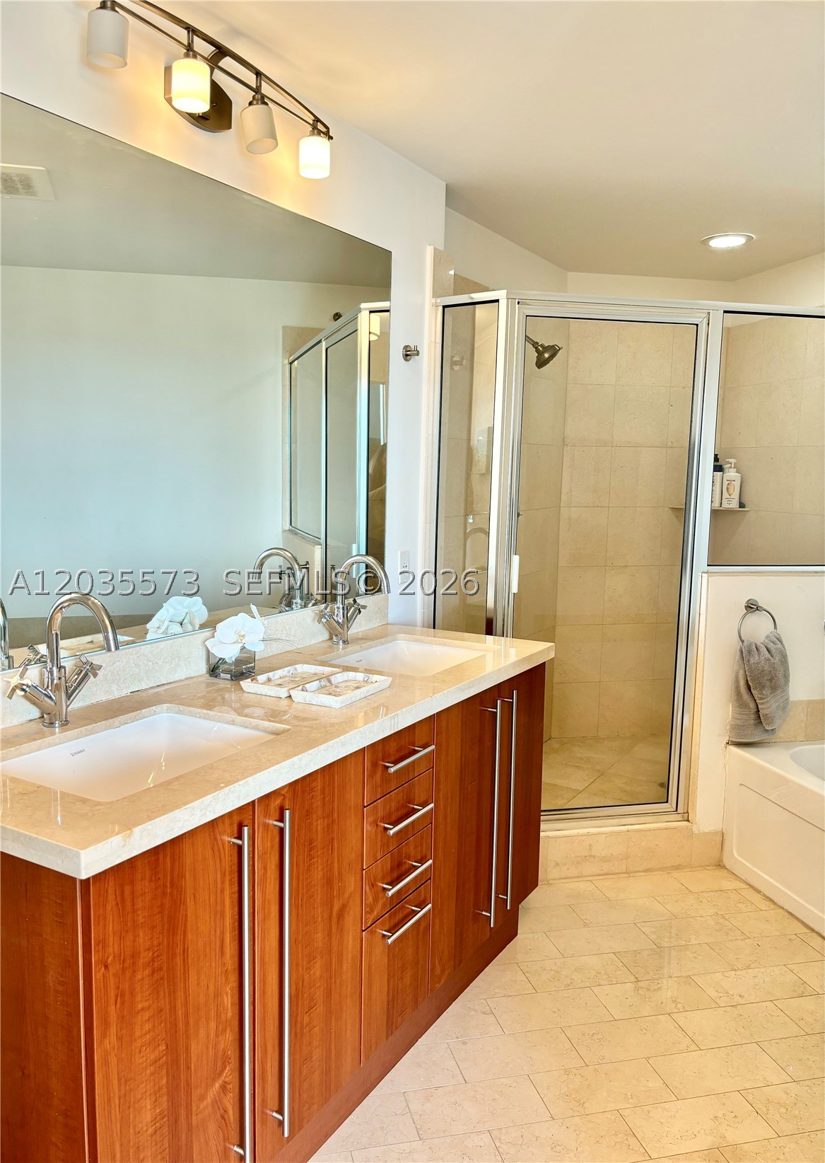 image Axis on Brickell South8