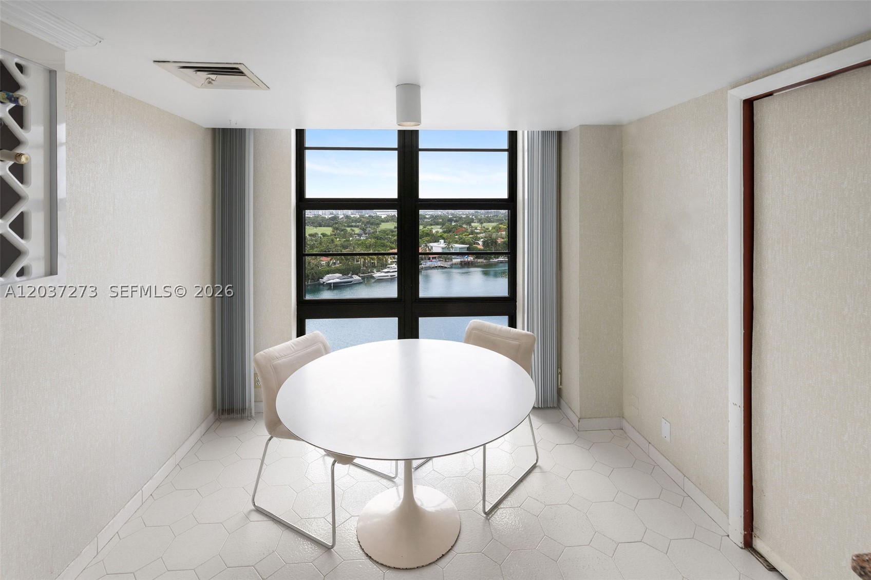 5500 Collins Ave #1401 Miami Beach, FL 33140