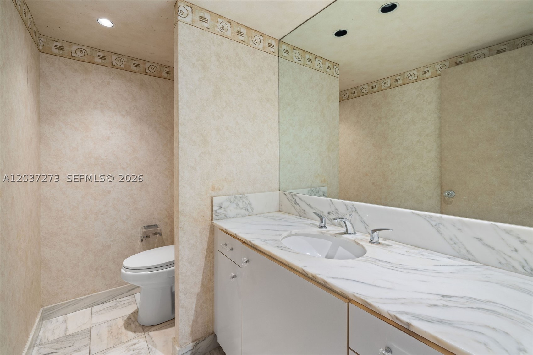 5500 Collins Ave #1401 Miami Beach, FL 33140