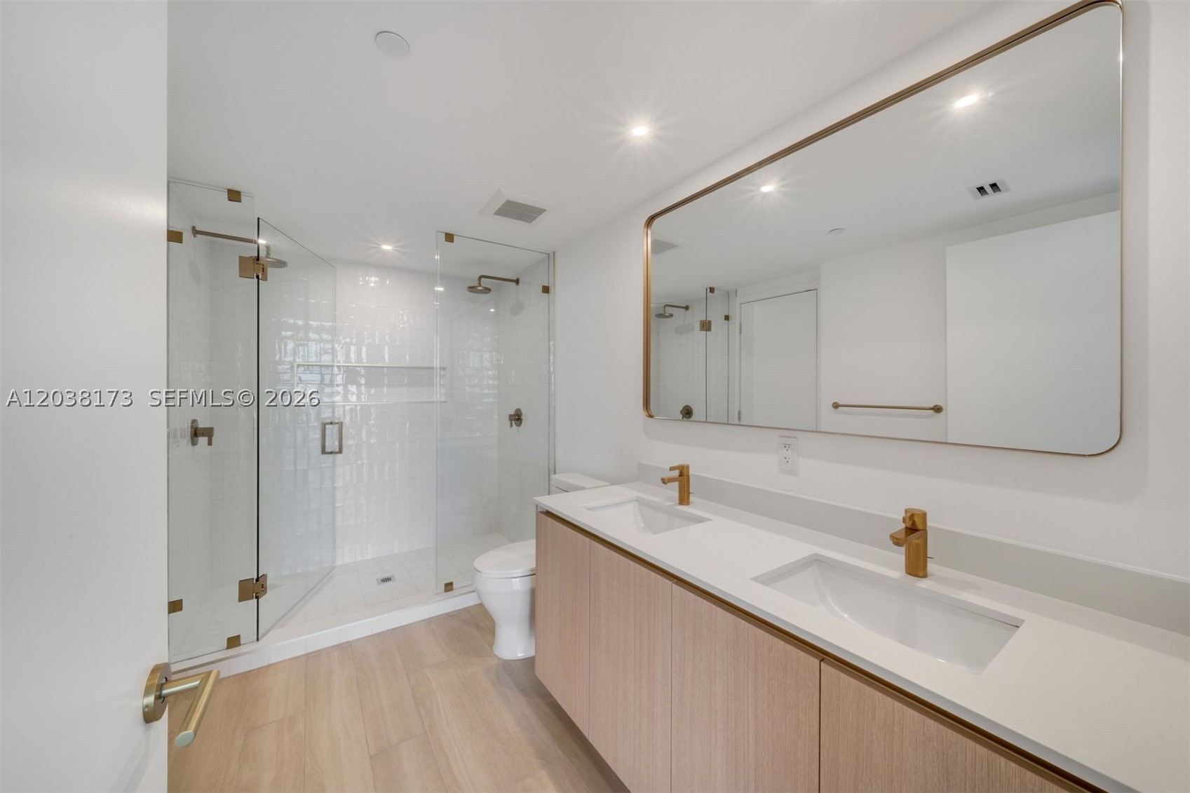 image The Standard Residences Midtown Miami18