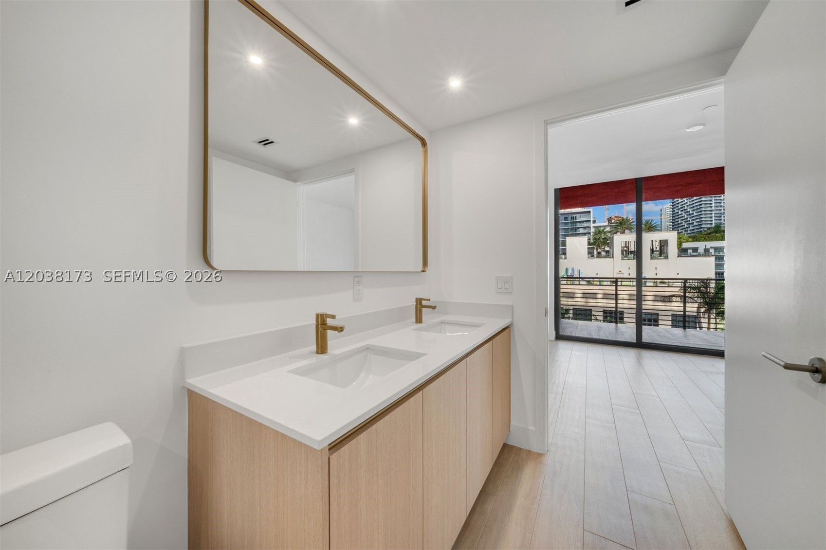 image The Standard Residences Midtown Miami20