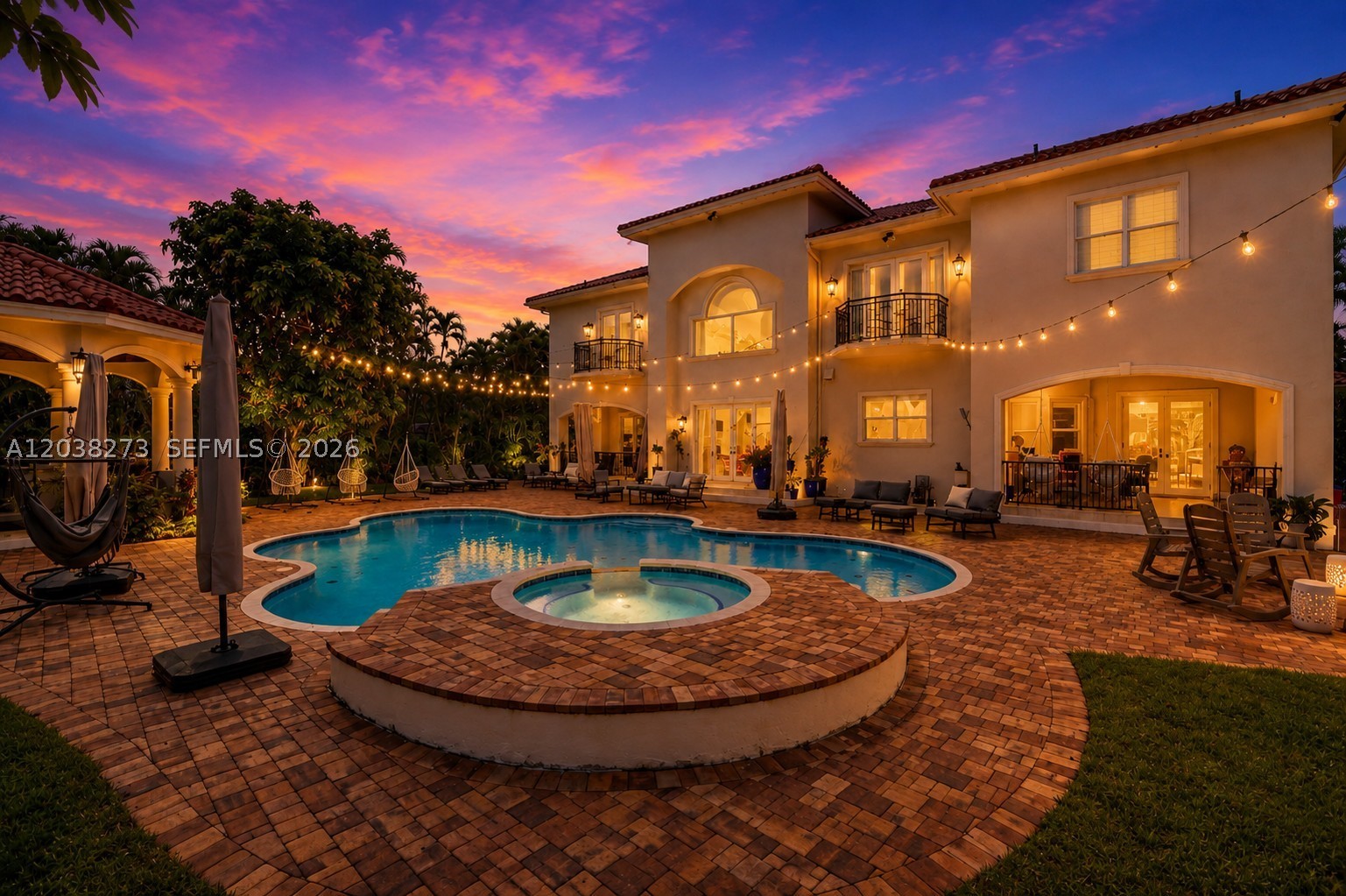 11111 SW 77th Ave Pinecrest, FL 33156