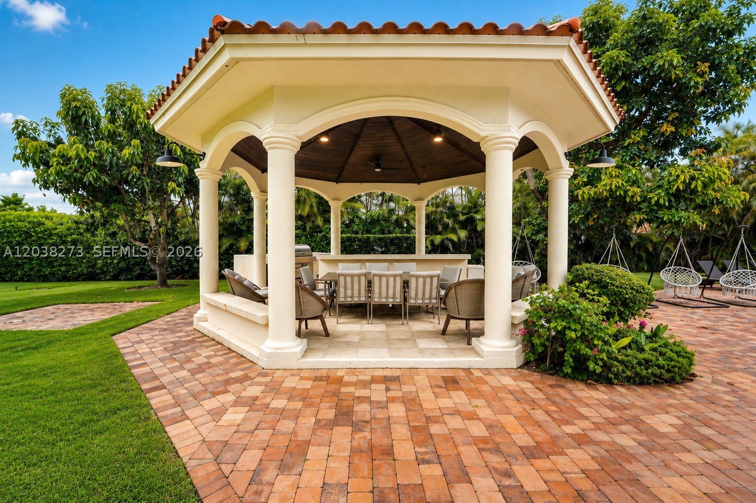 11111 SW 77th Ave Pinecrest, FL 33156