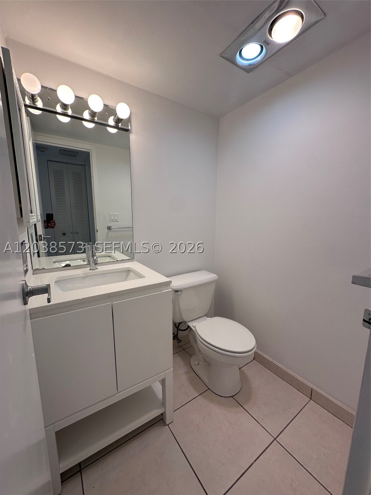 image Arlen House East16