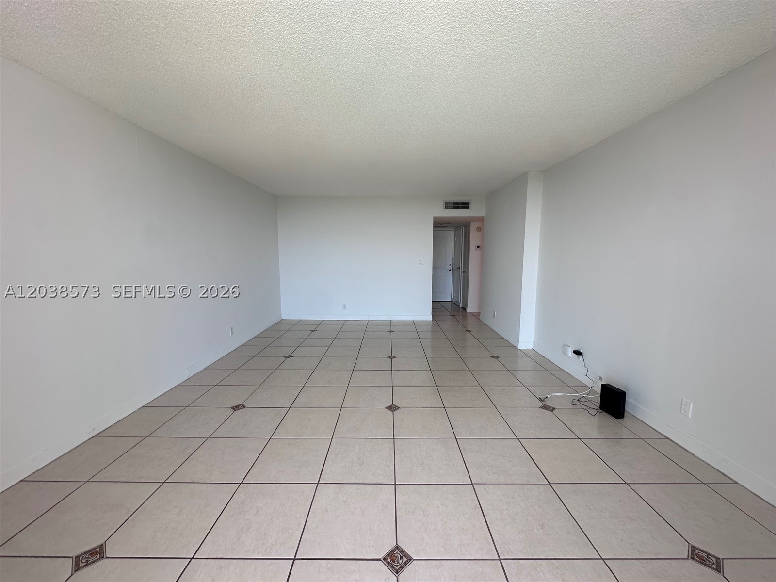 image Arlen House East1