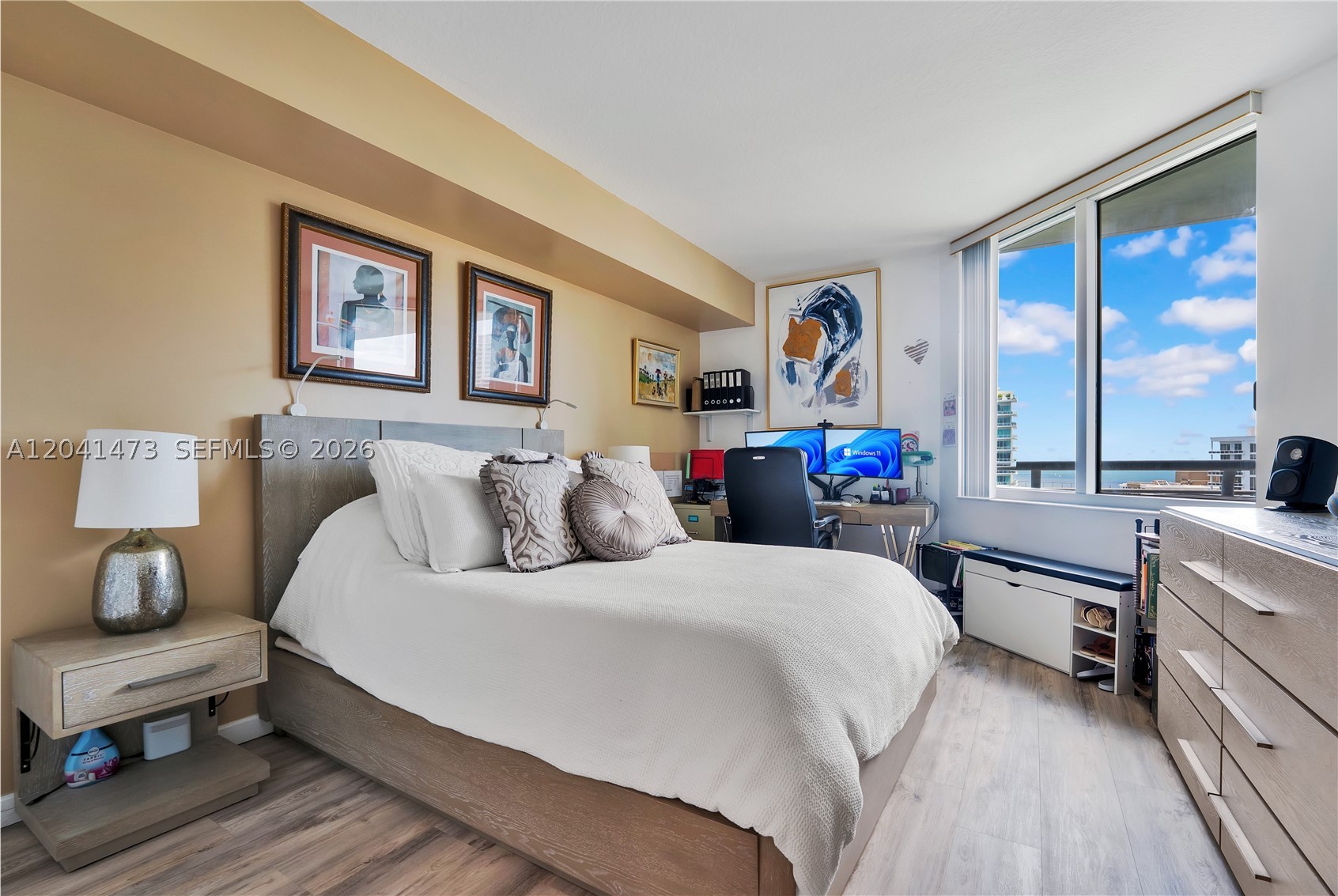 325 S Biscayne Blvd #3921 Miami, FL 33131