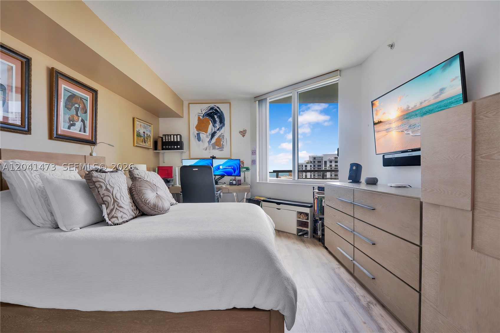 325 S Biscayne Blvd #3921 Miami, FL 33131