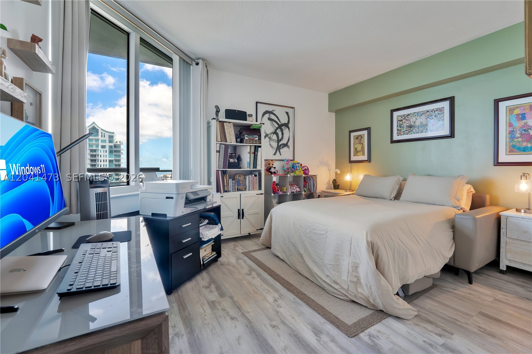 325 S Biscayne Blvd #3921 Miami, FL 33131