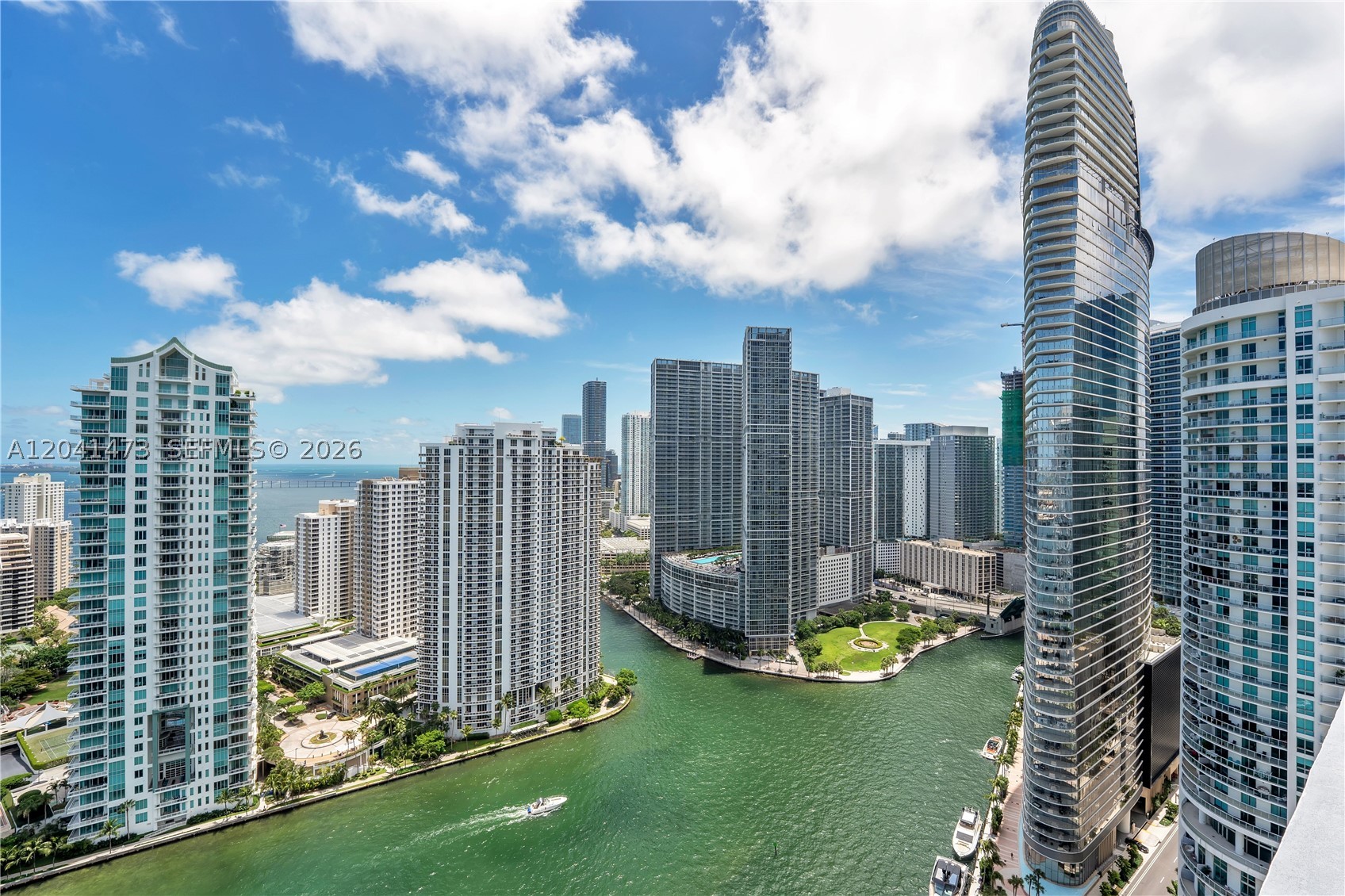 325 S Biscayne Blvd #3921 Miami, FL 33131