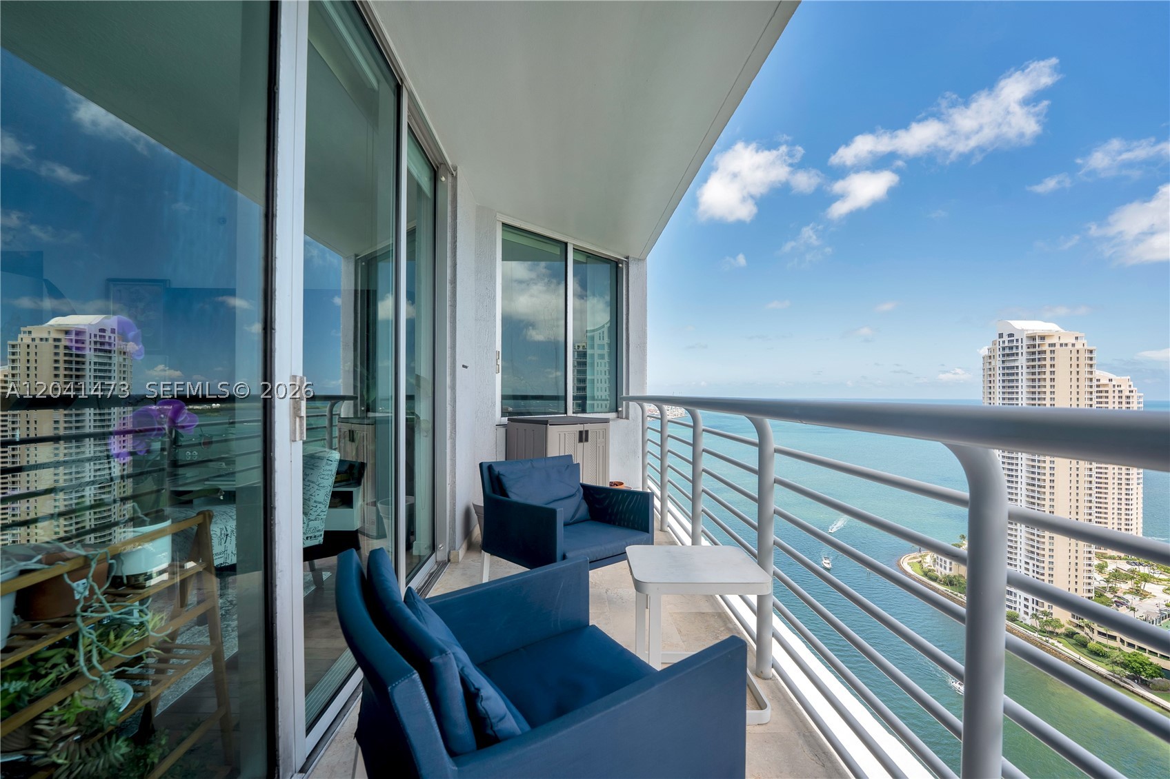 325 S Biscayne Blvd #3921 Miami, FL 33131