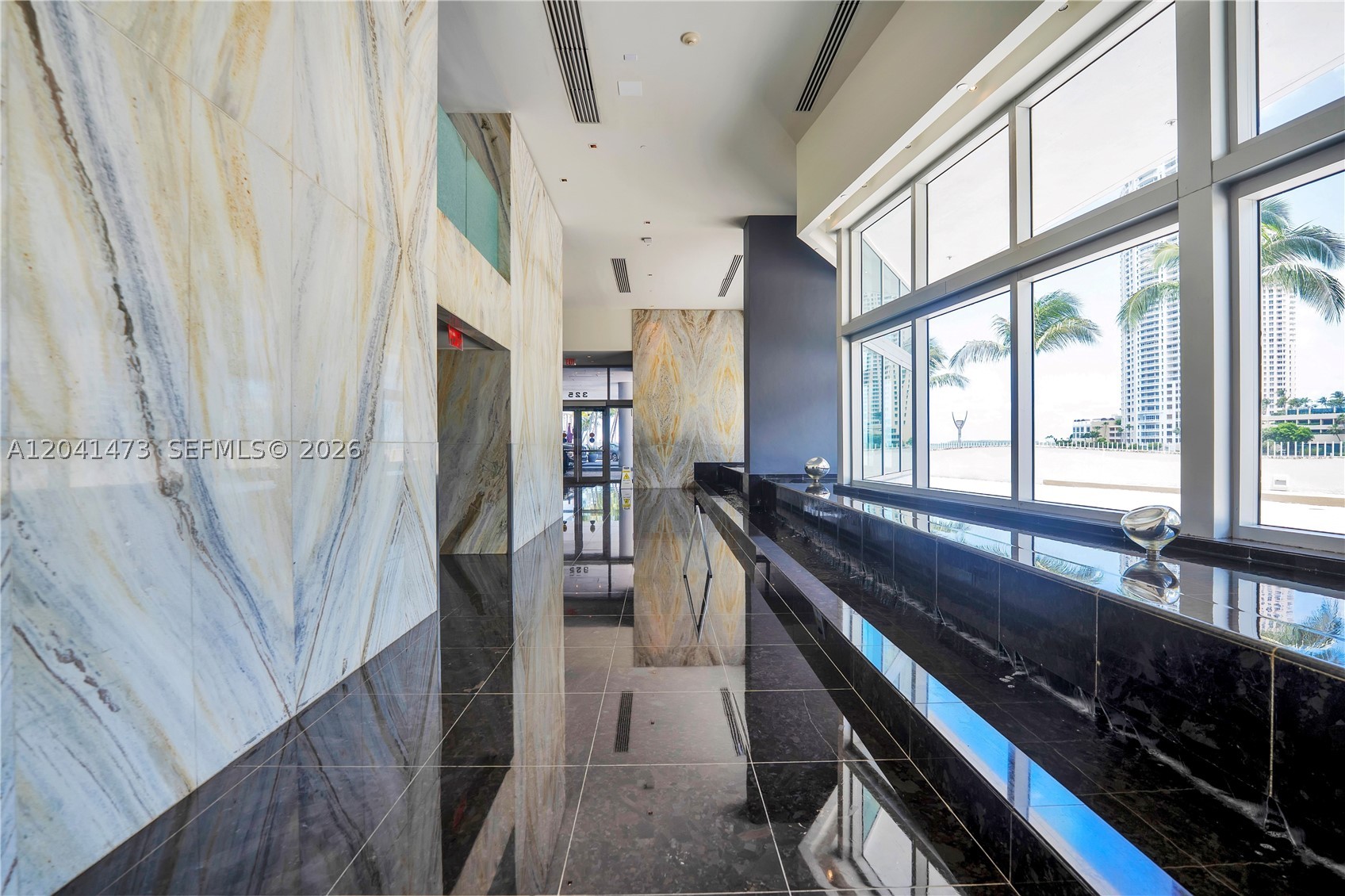 325 S Biscayne Blvd #3921 Miami, FL 33131