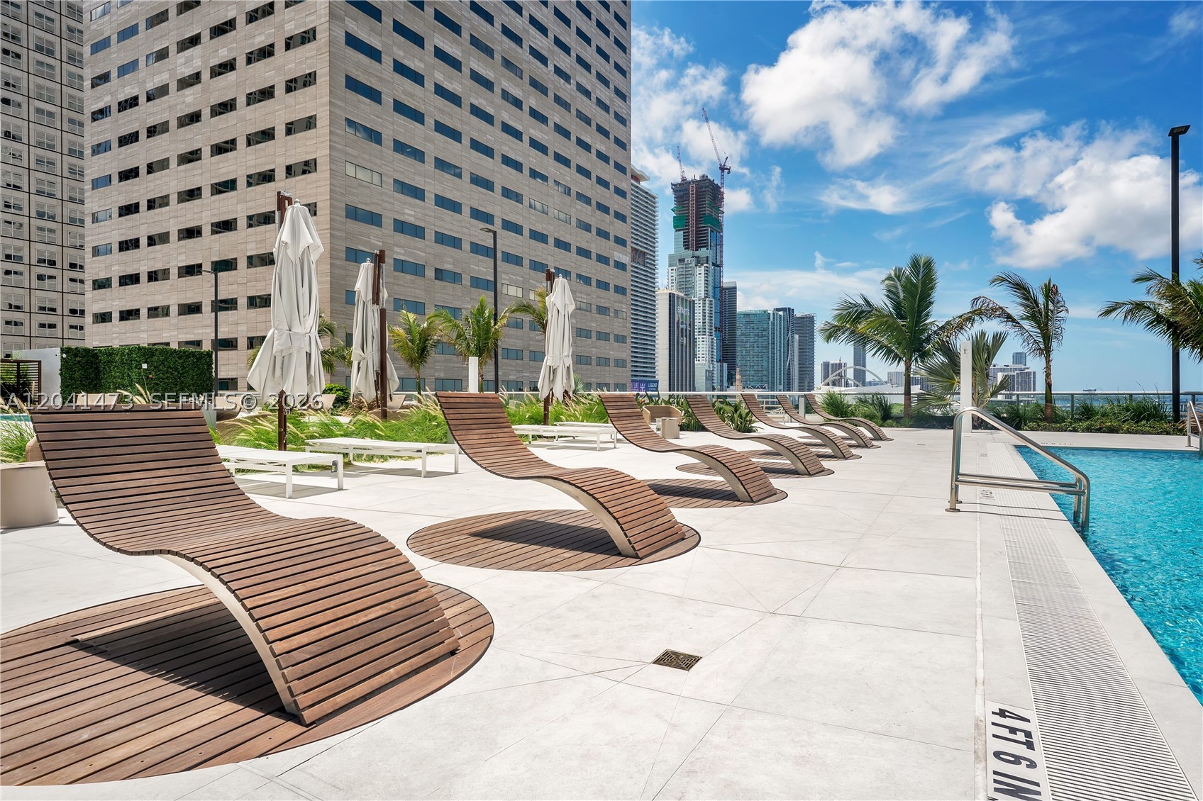 325 S Biscayne Blvd #3921 Miami, FL 33131