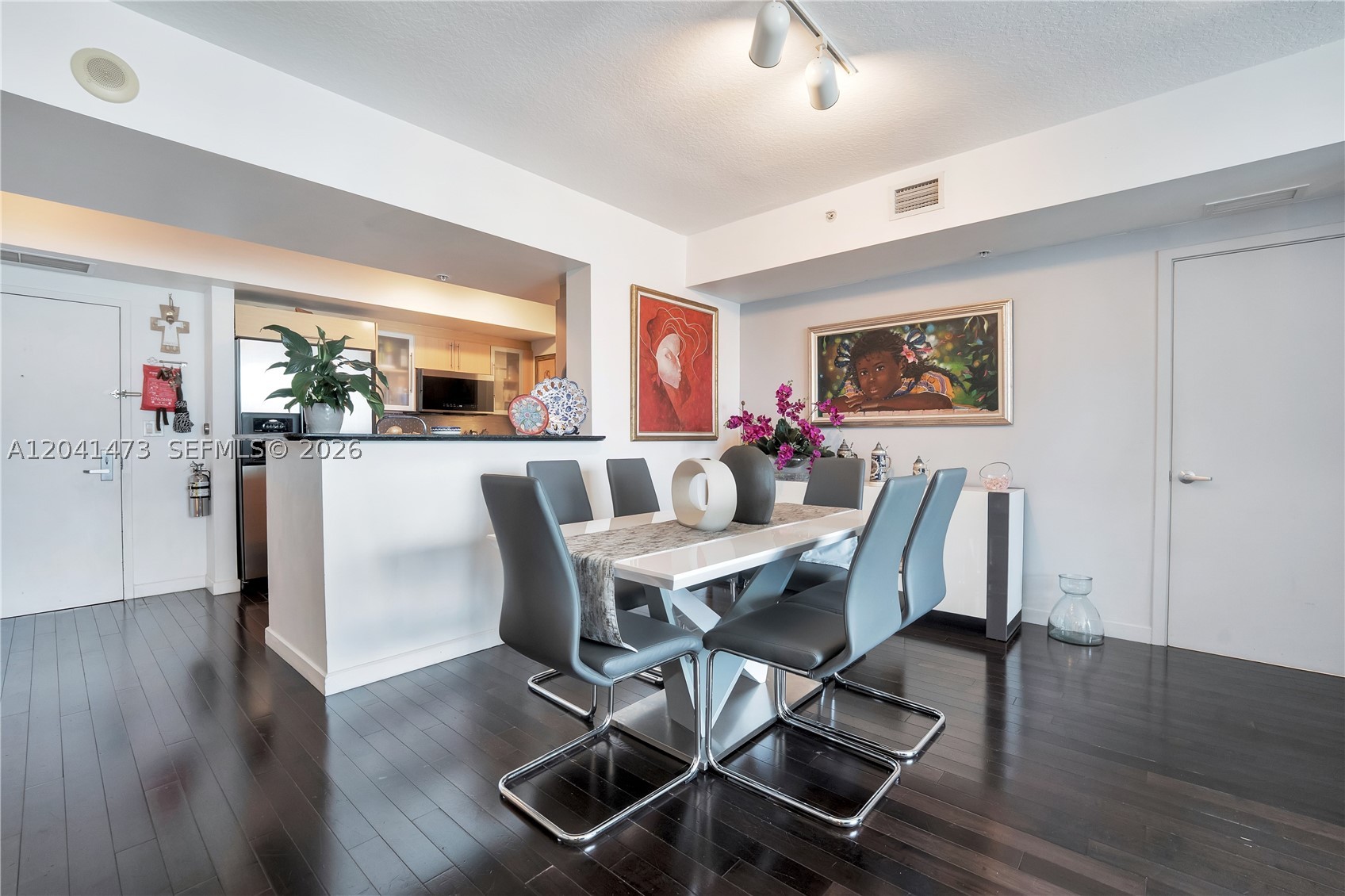 325 S Biscayne Blvd #3921 Miami, FL 33131
