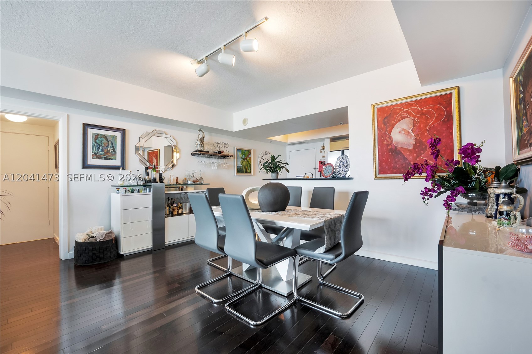 325 S Biscayne Blvd #3921 Miami, FL 33131