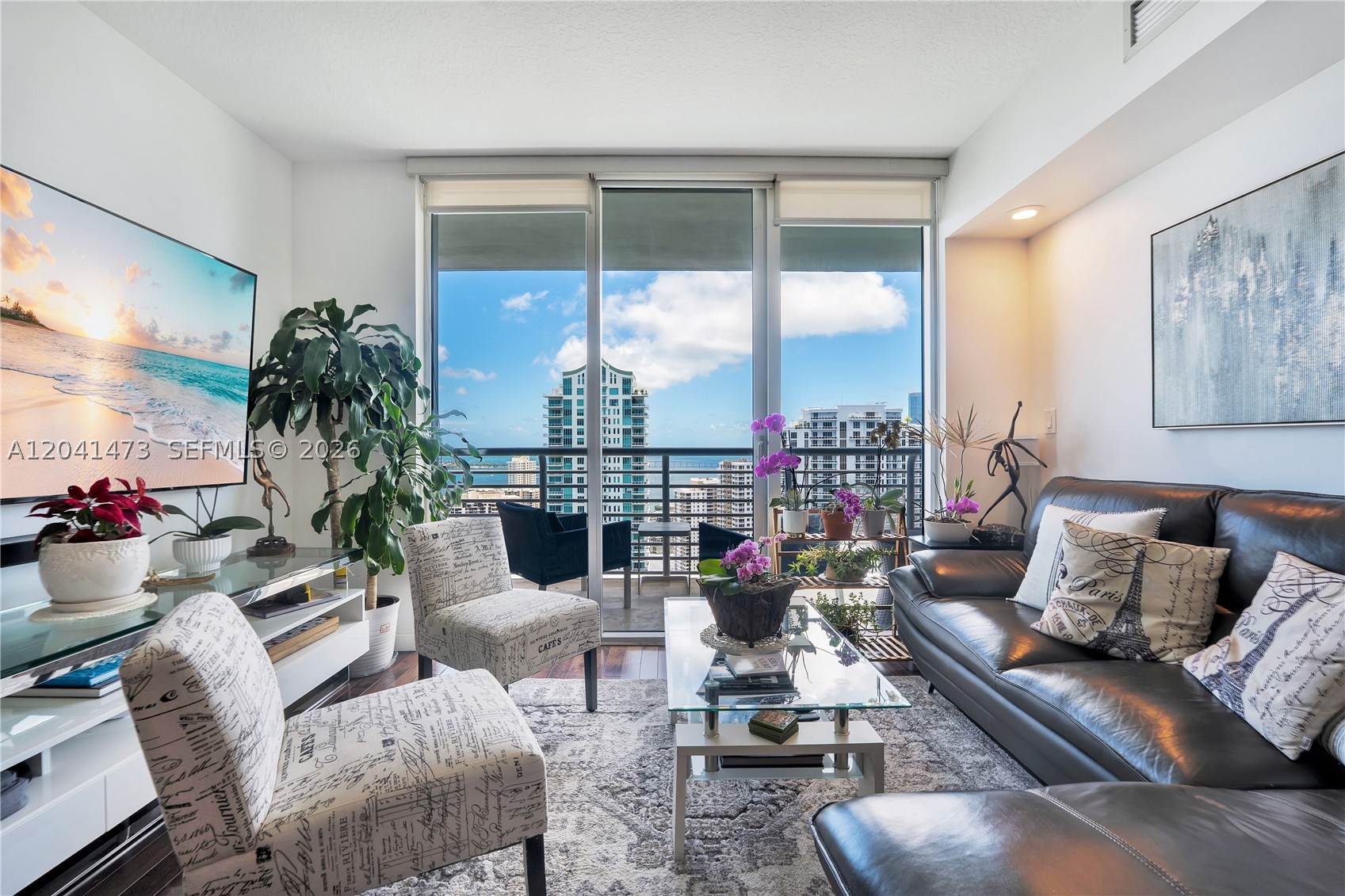 325 S Biscayne Blvd #3921 Miami, FL 33131