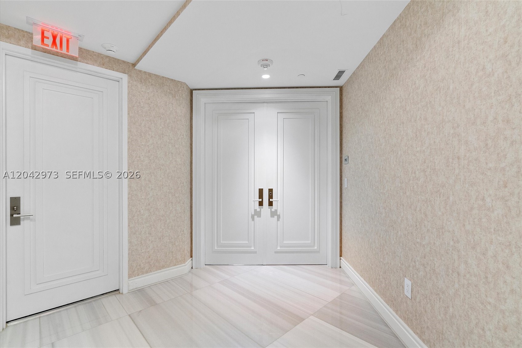 17901 Collins Ave #902 Sunny Isles Beach, FL 33160