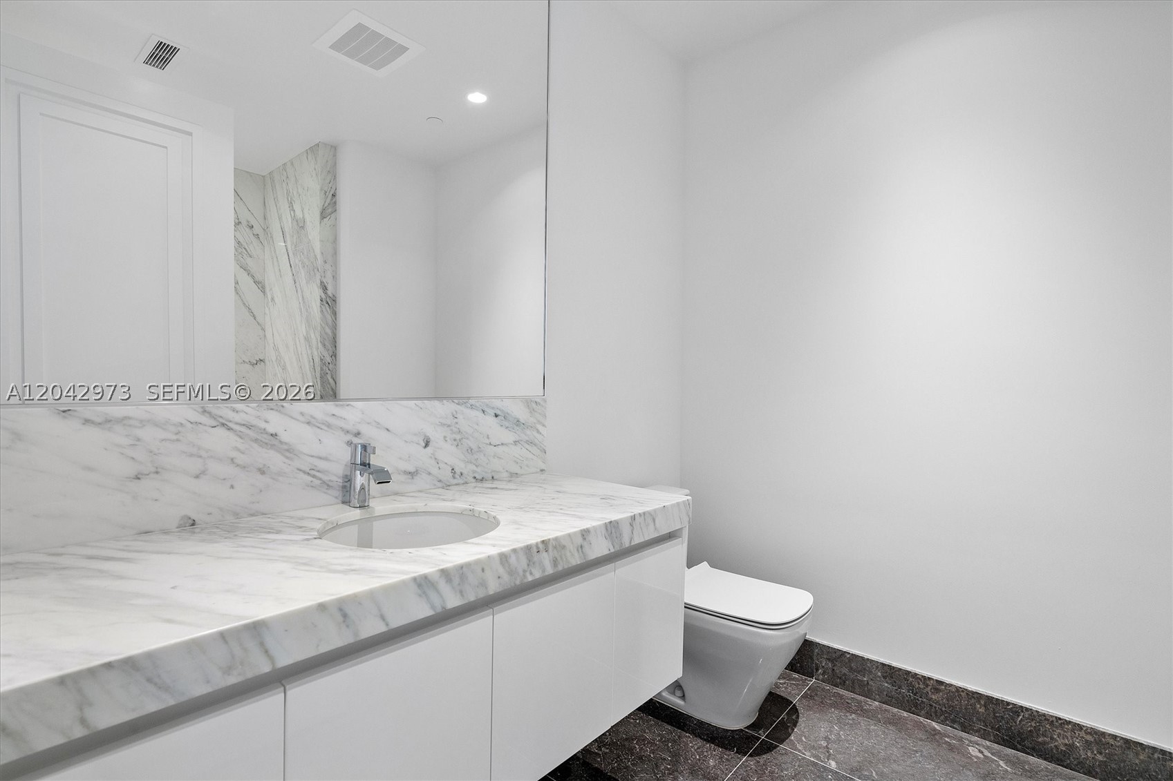 17901 Collins Ave #902 Sunny Isles Beach, FL 33160