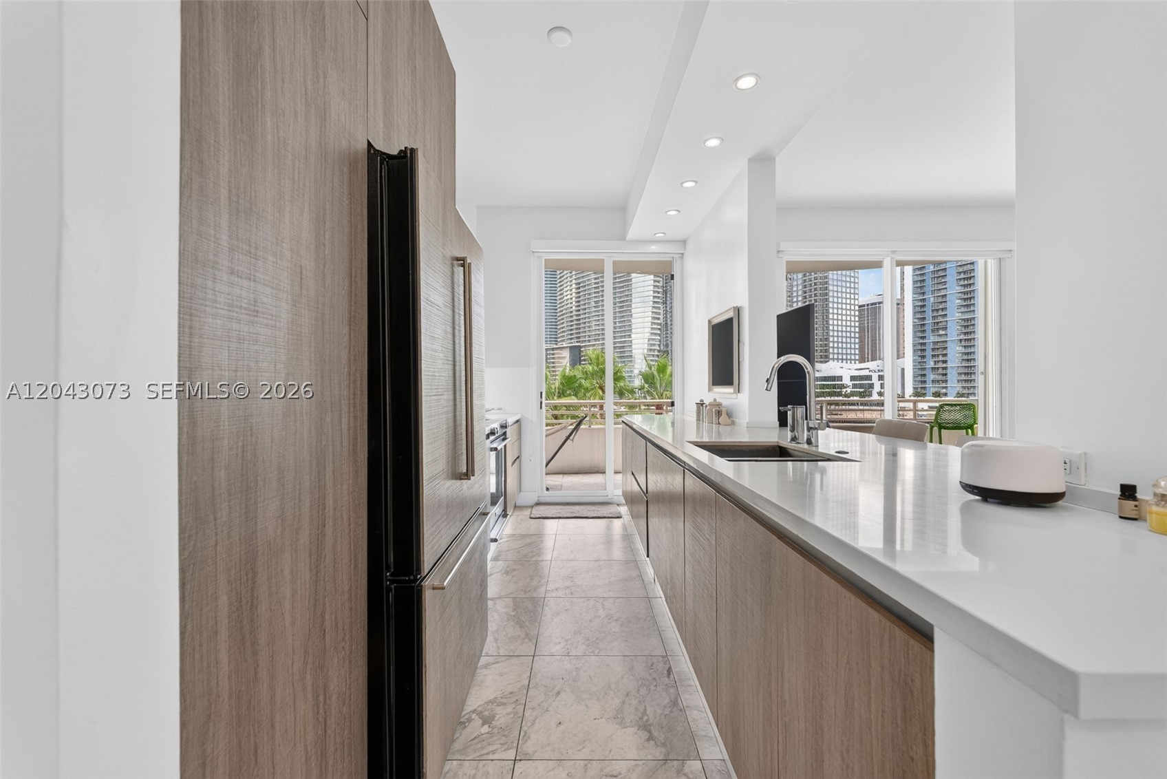 888 Brickell Key Dr #404 Miami, FL 33131
