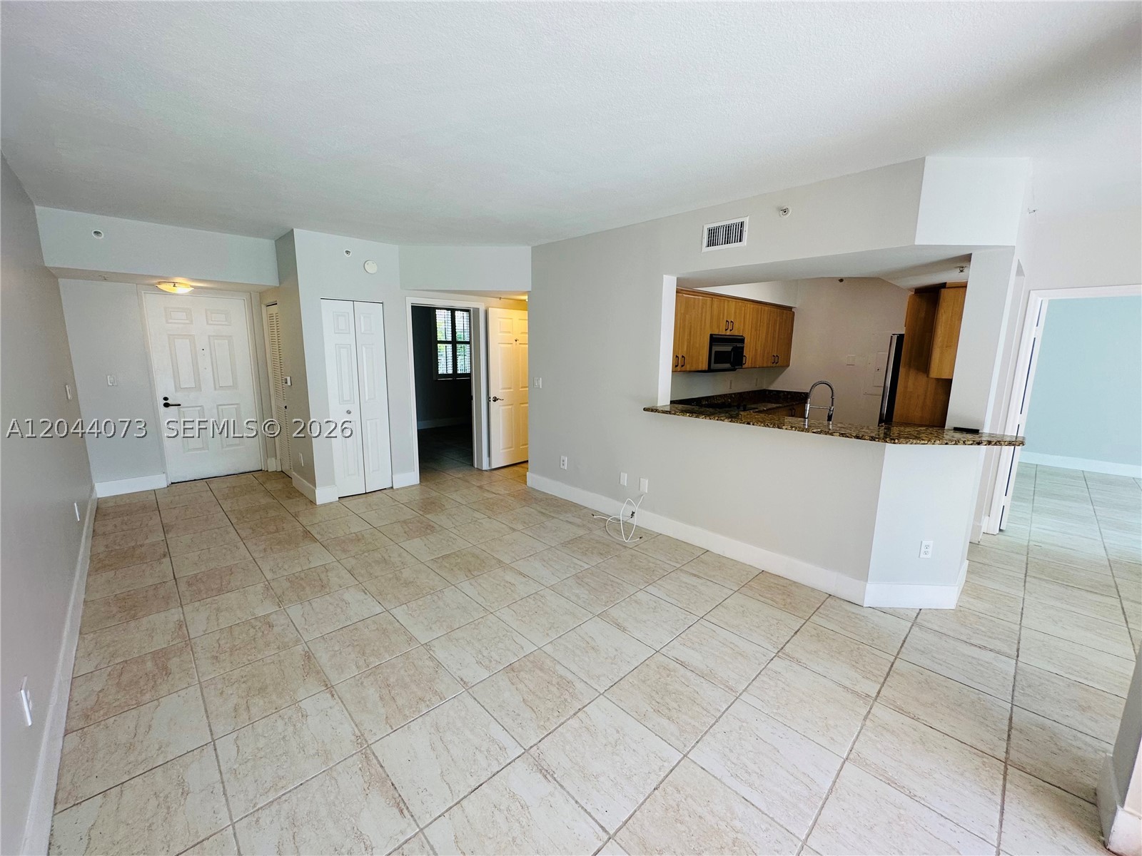 140 Meridian Ave #314 Miami Beach, FL 33139