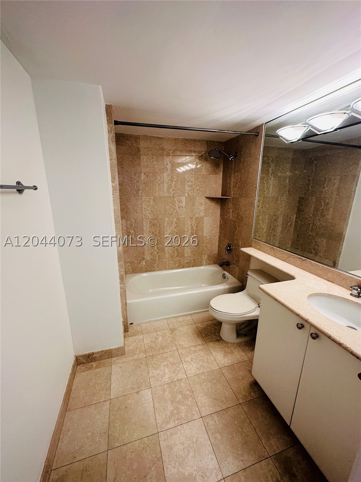 140 Meridian Ave #314 Miami Beach, FL 33139