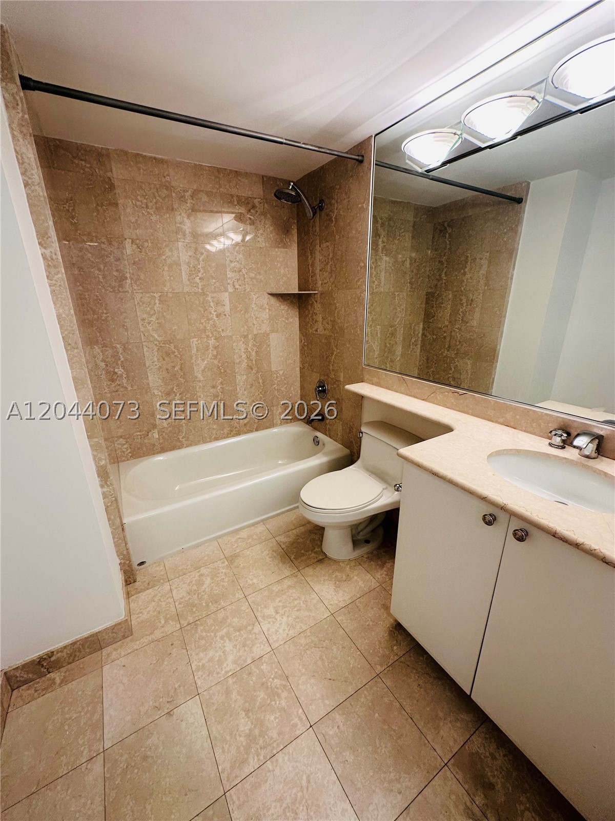 140 Meridian Ave #314 Miami Beach, FL 33139
