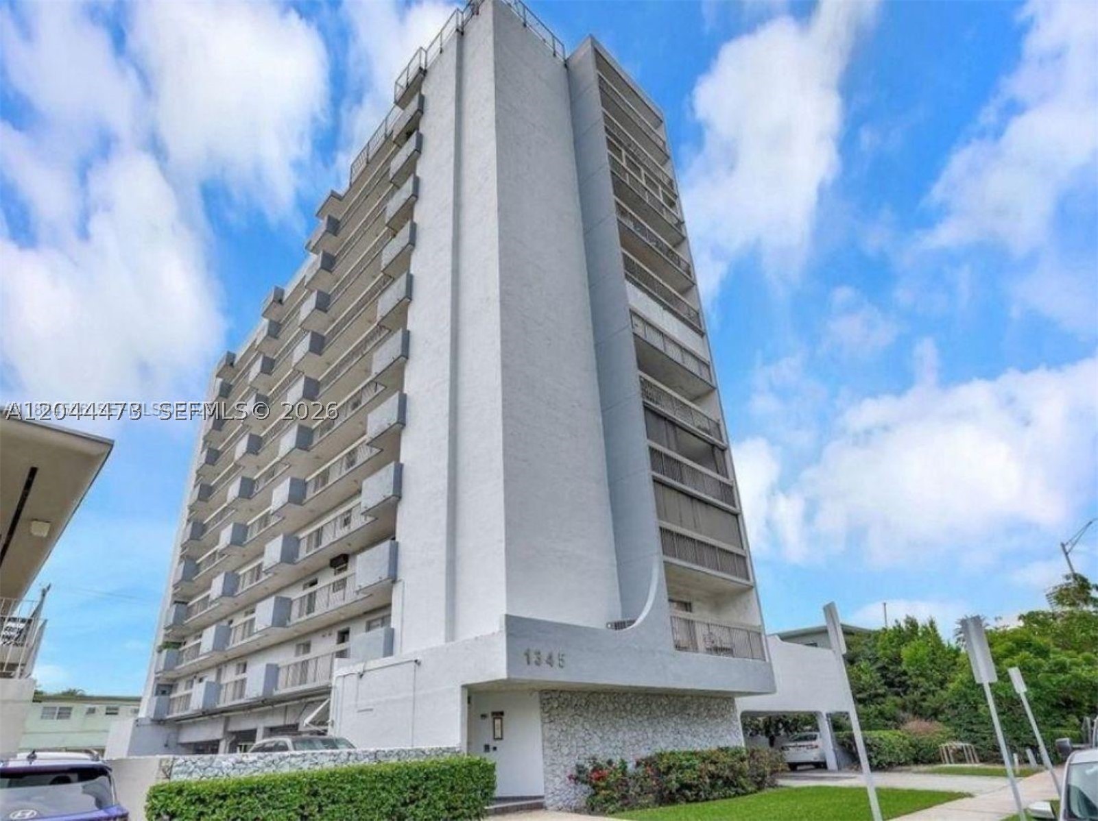 1345 West Ave #202