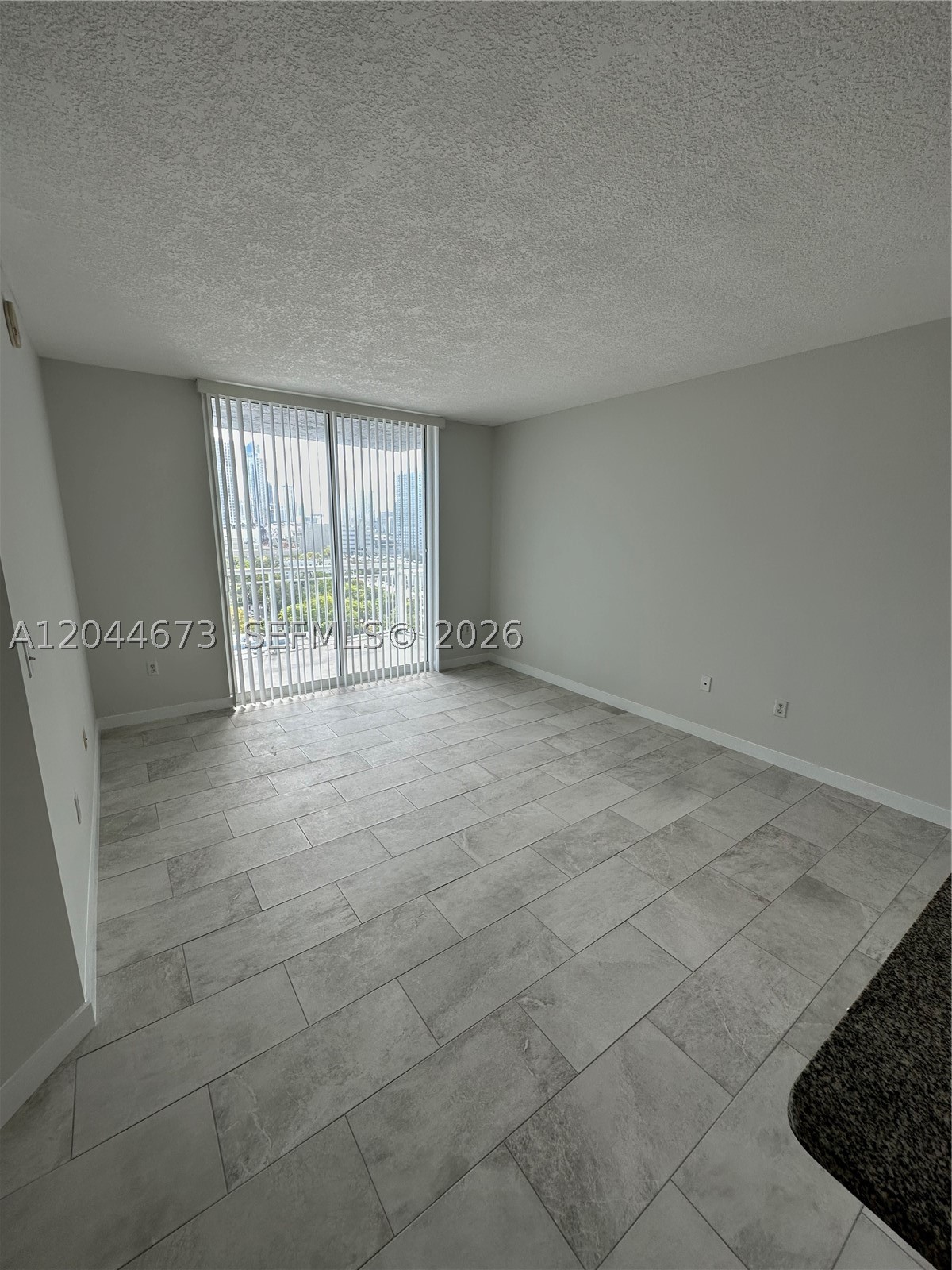 image 1800 Biscayne Plaza10