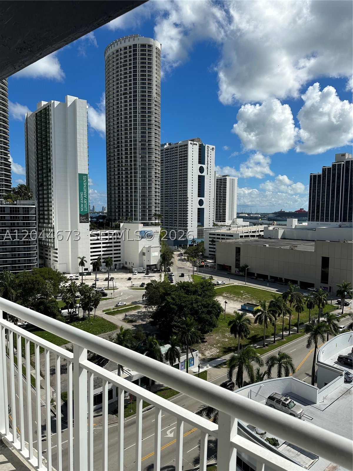 image 1800 Biscayne Plaza12