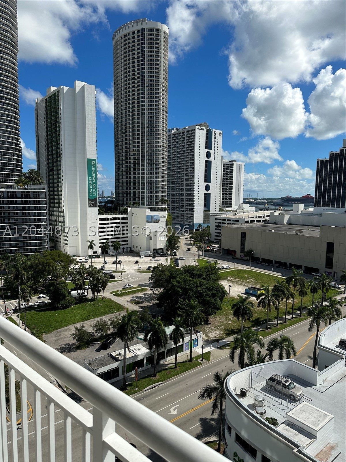 image 1800 Biscayne Plaza13