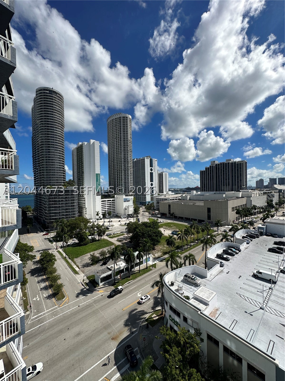 image 1800 Biscayne Plaza14
