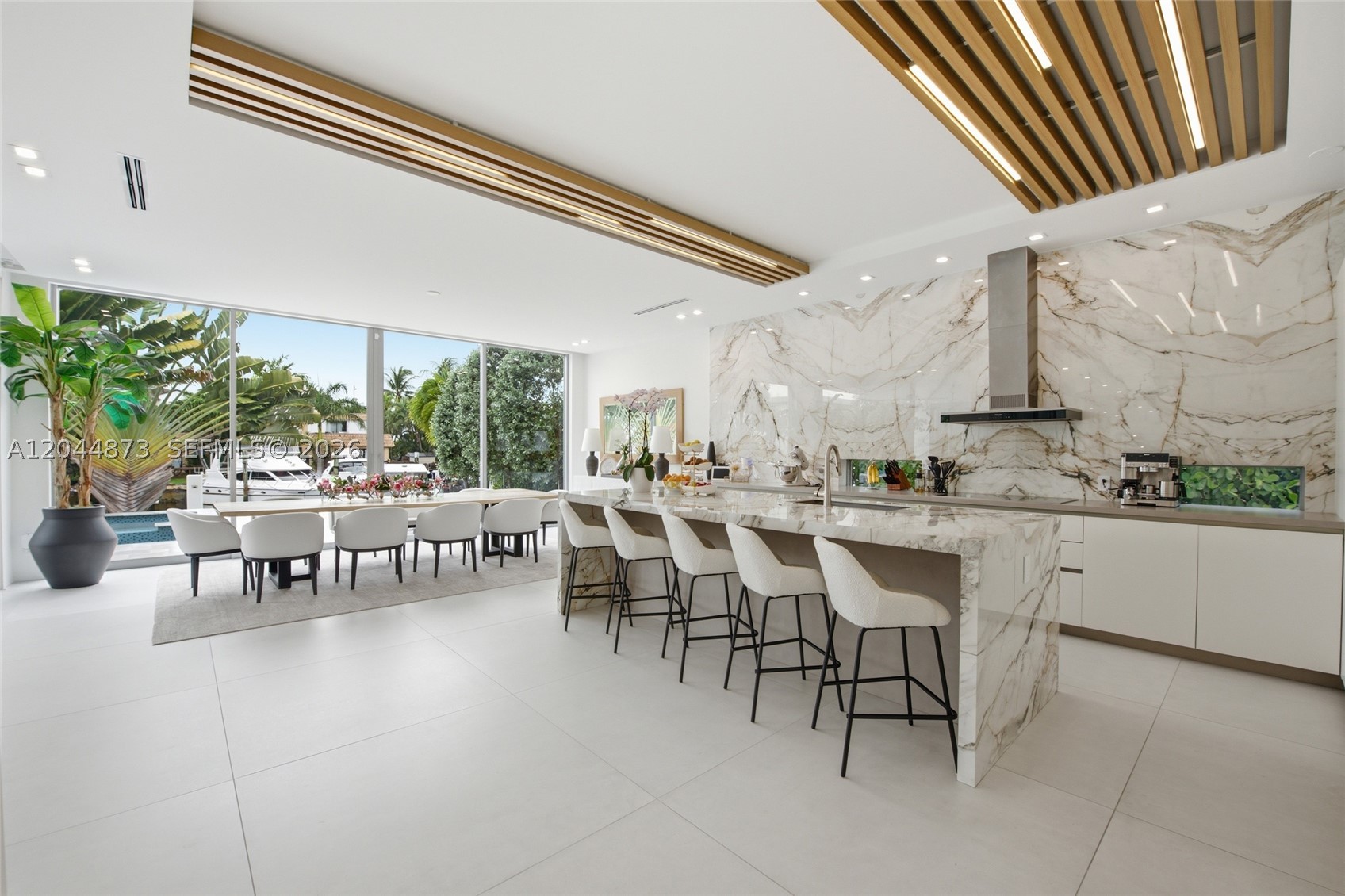 91 Fiesta Way Fort Lauderdale, FL 33301