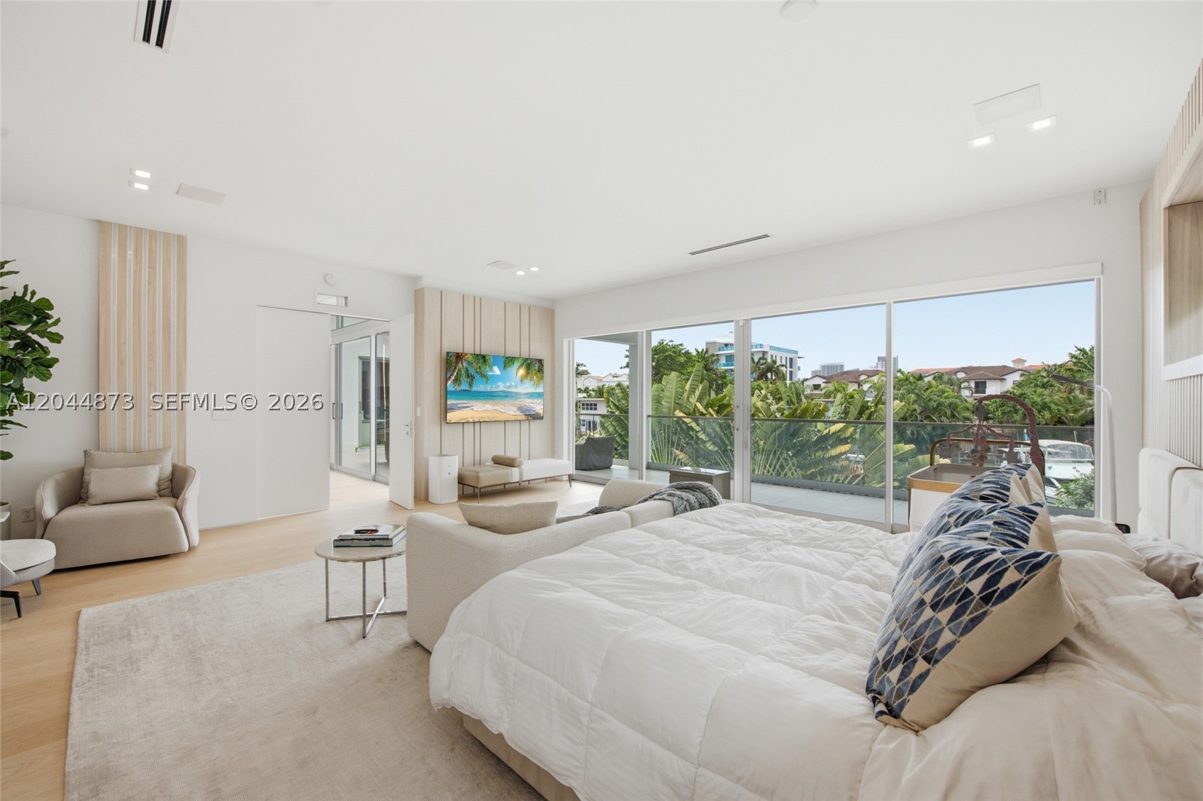 91 Fiesta Way Fort Lauderdale, FL 33301
