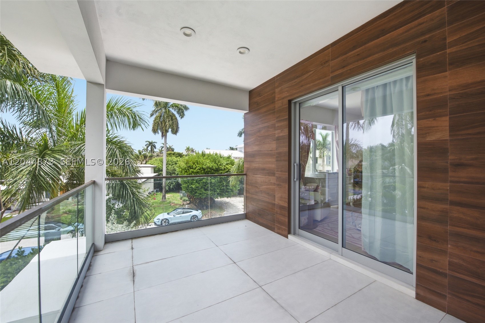91 Fiesta Way Fort Lauderdale, FL 33301