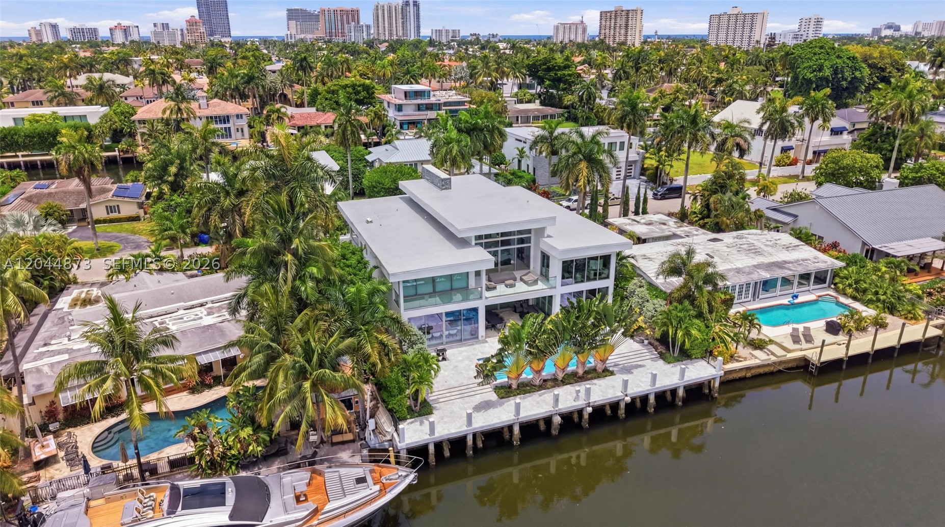 91 Fiesta Way Fort Lauderdale, FL 33301