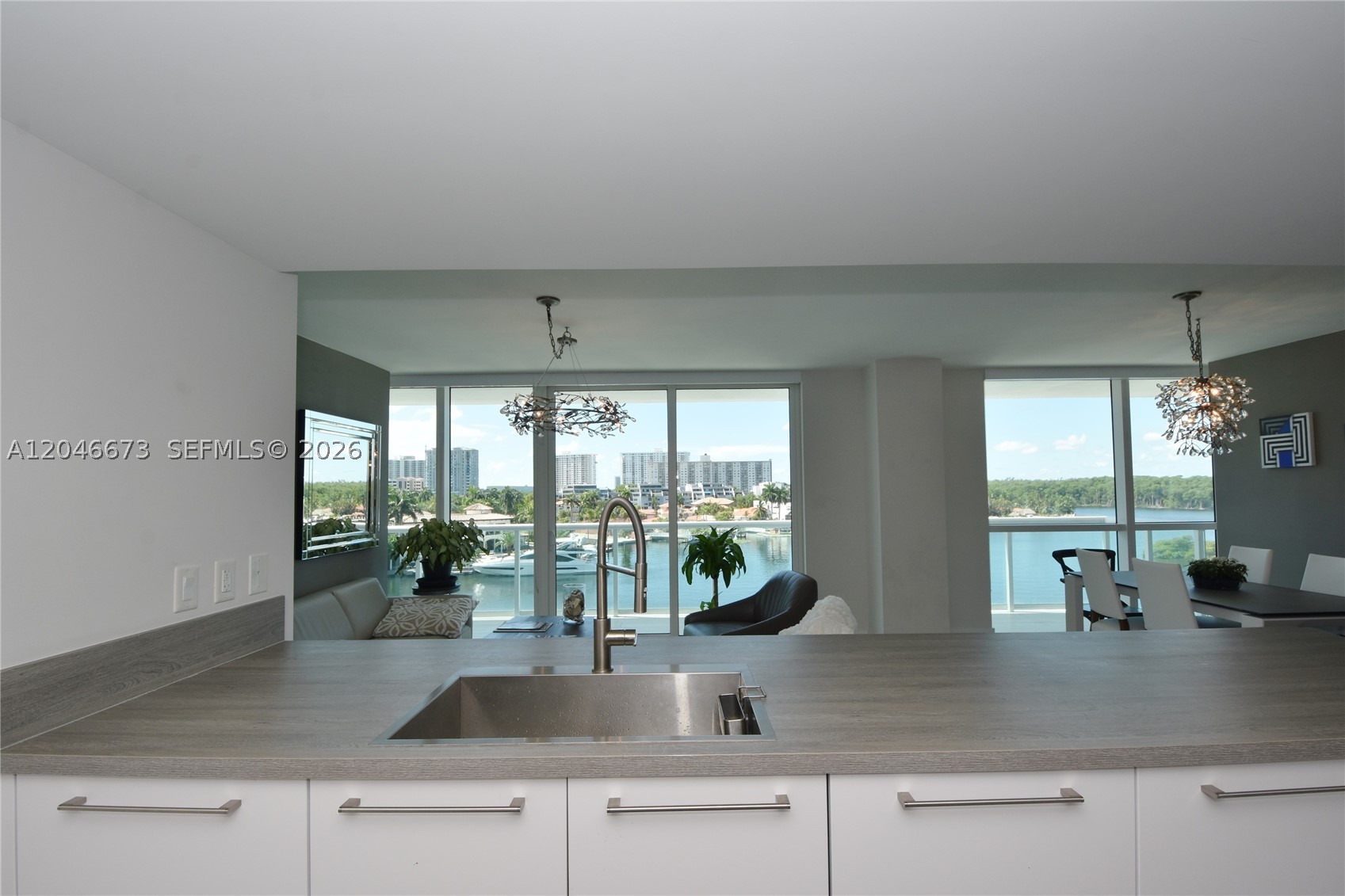image 400 Sunny Isles1