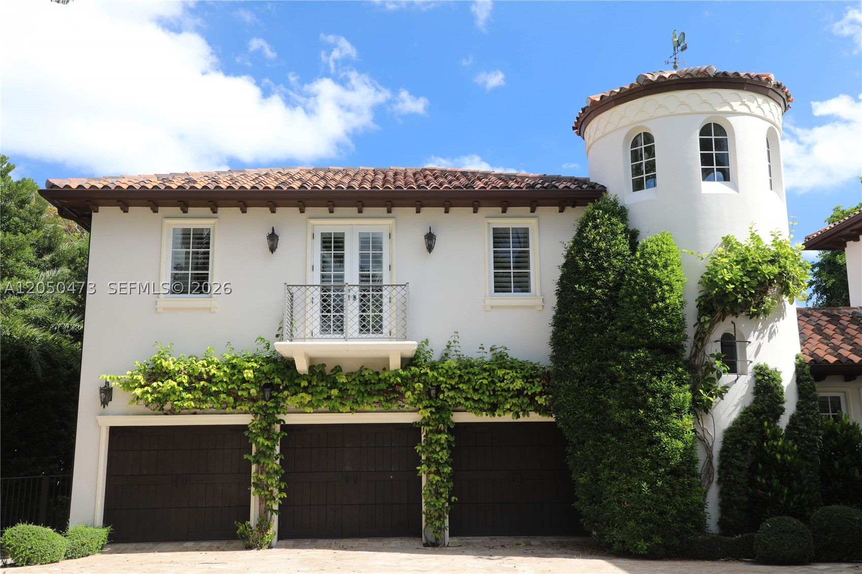 277 Marinero Ct Coral Gables, FL 33143