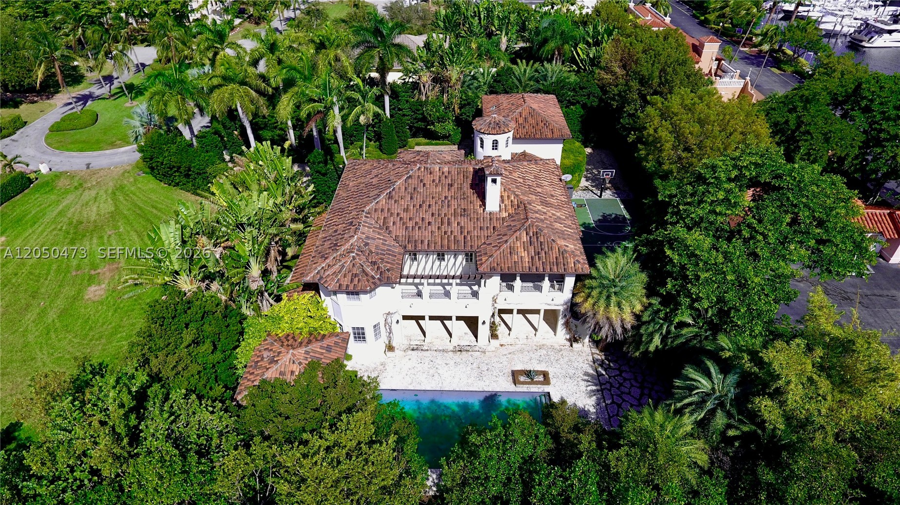 277 Marinero Ct Coral Gables, FL 33143