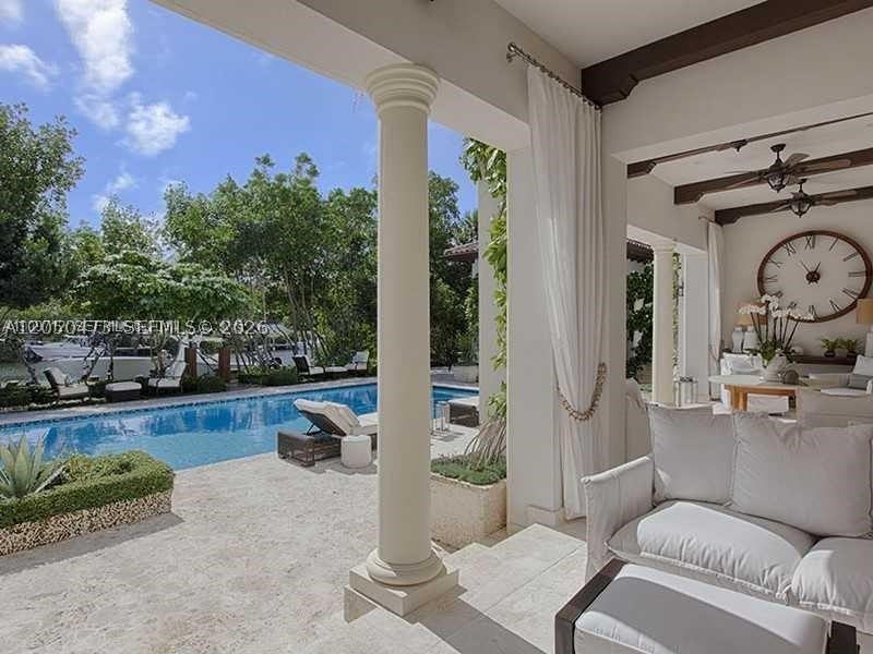 277 Marinero Ct Coral Gables, FL 33143